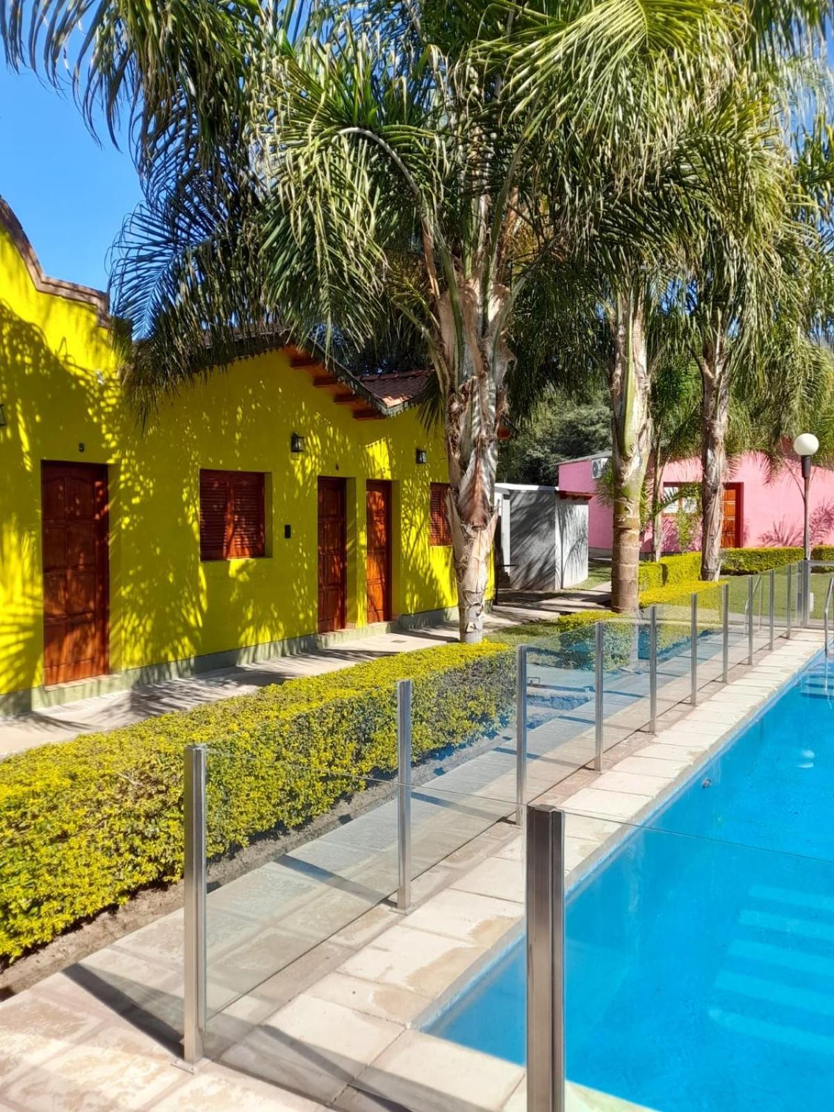 Cabanas Puertas Del Sol La Rioja Exterior foto